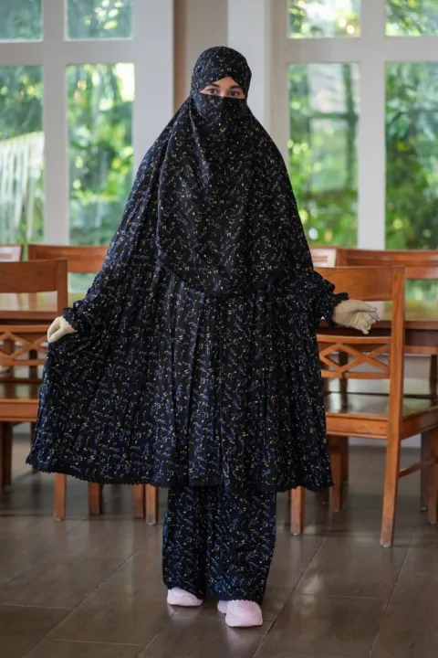cerry embroidery abaya New regular