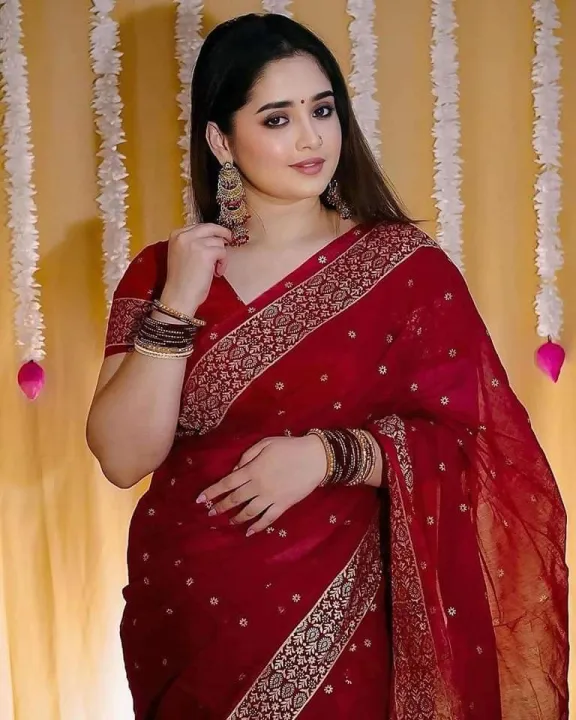 Screen Print Comfortable Half Silk Saree